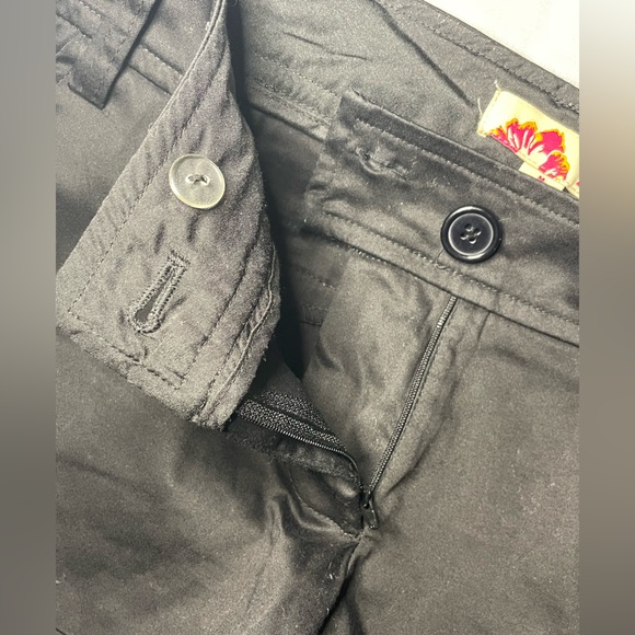 Forever 21 Black Shiny Cuffed Casual Shorts Size M - Picture 7 of 8